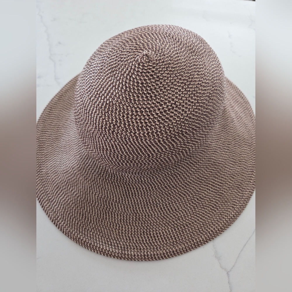 Eric Javits Hampton Straw Sun-Hat - Picture 7 of 16